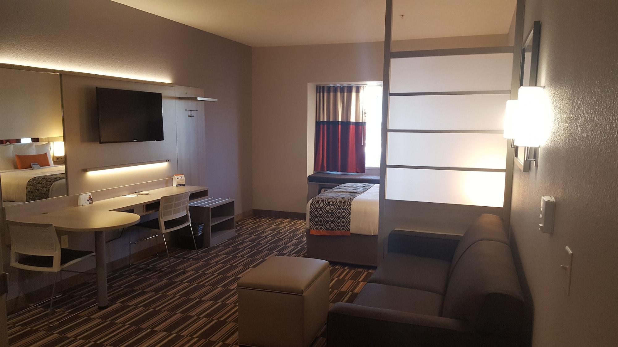 Microtel Inn & Suites By Wyndham Perry Экстерьер фото